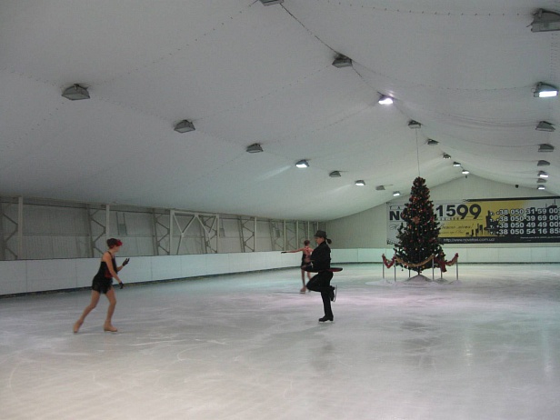 Льодова ковзанка "АЛЯСКА" (м. Херсон) 