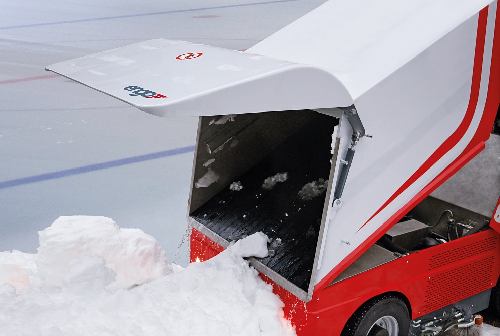 Engo IceLion         (  для ледяных полей площадью до 7000 м² )