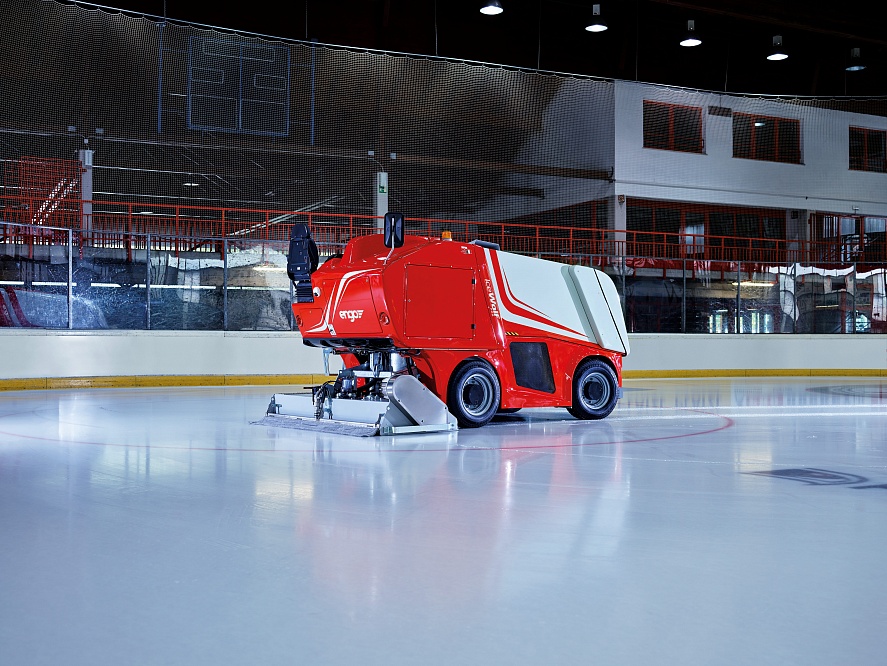 Engo IceWolf ( для стандартных ледовых полей до 1 800 м²)