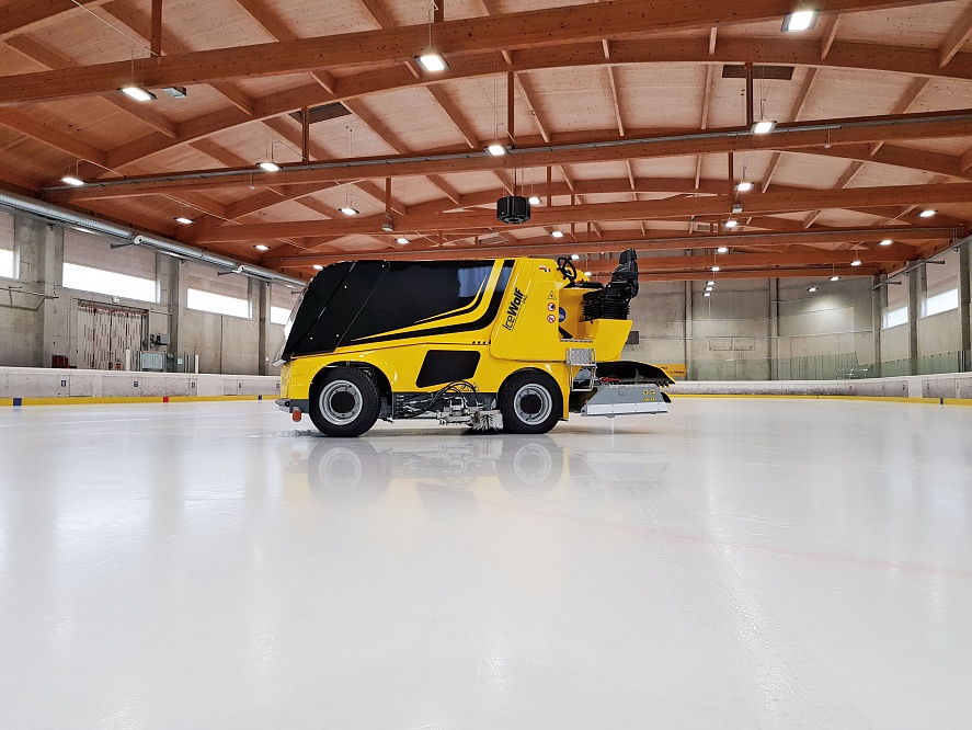 Engo IceWolf ( для стандартных ледовых полей до 1 800 м²)